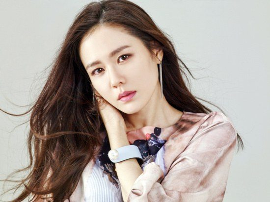 Sohn Ye-jin considers remake of melo fantasy Be With You