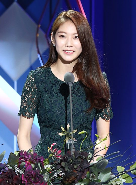 Gong Seung-yeon tapped for leading role in tvN’s Circle