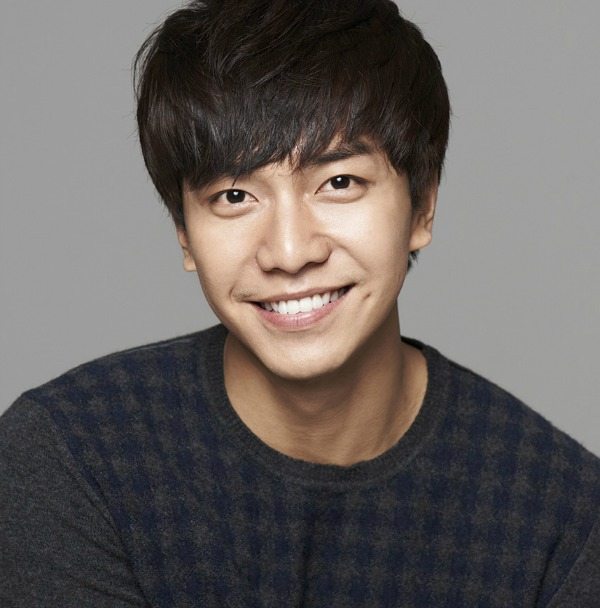Lee Seung-gi considers reunion with Hong sisters in Hwayugi