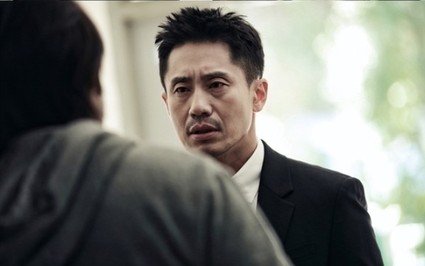 The story behind the suit in Shin Ha-kyun’s Bad Detective