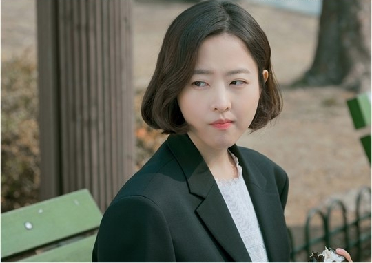Park Bo-young chooses pint-sized reincarnation to catch killer in tvN’s Abyss