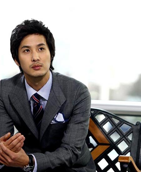 Kim Ji-suk plans for his upcoming enlistment