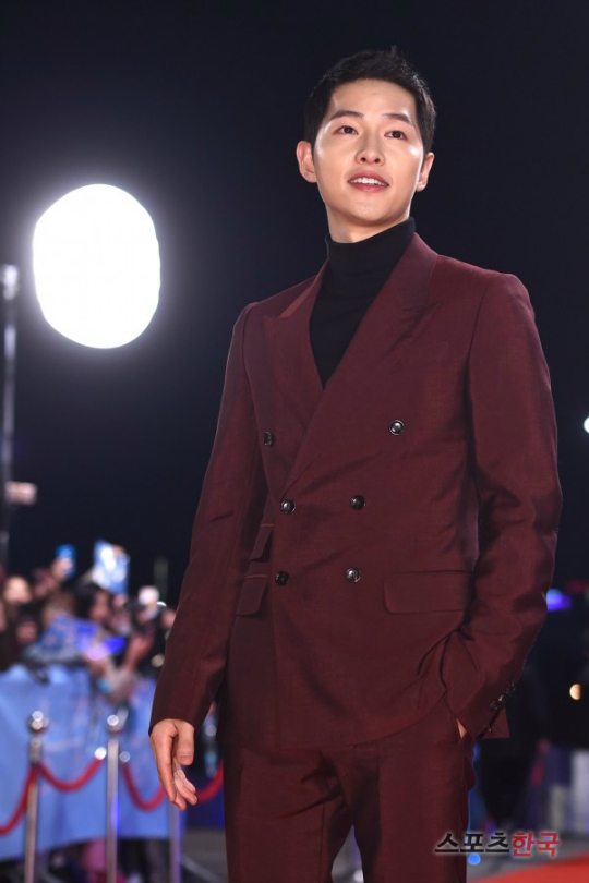 Lee Min Ho, Gong Yoo, And Kim Jae Wook Dazzle At Paris Men's Fashion Week