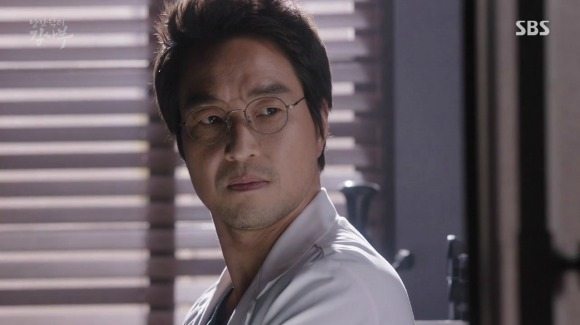 Romantic Doctor Teacher Kim: Episode 16
