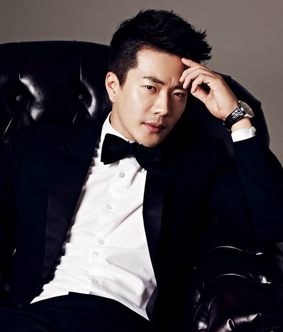 Kwon Sang-woo up for crime-solving with Choi Kang-hee in Mystery Queen