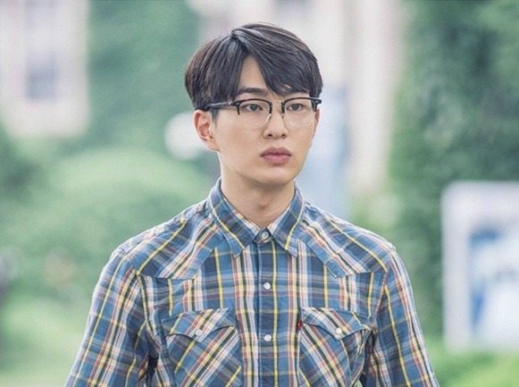 Onew leaves Age of Youth 2, last-minute replacement sought
