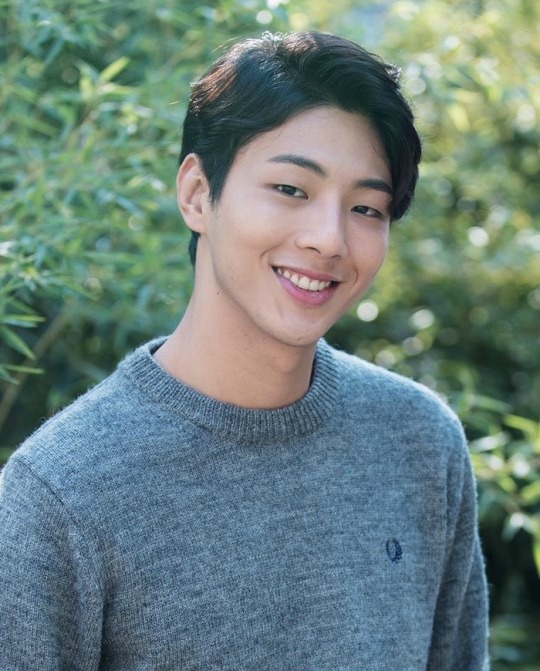 Ji-soo offered lead in youth drama First Time at First Love