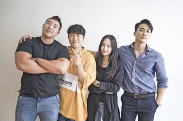 Song Seung-heon, Krystal and rest of the Player cast meet for first script read