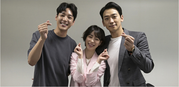 Rain, Im Ji-yeon, Kwak Shi-yang and more gather for Welcome 2 Life script read