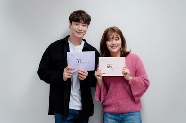 Cast of 365: A Fate-defying Year gather for script reading