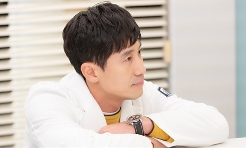 First look at Shin Ha-kyun in KBS Soul Repairer