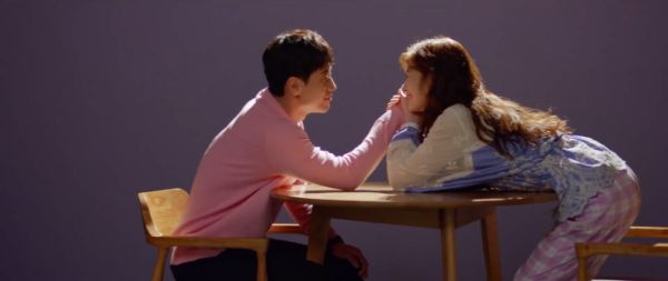Attraction blooms at first therapy session in KBS drama Soul Repairer