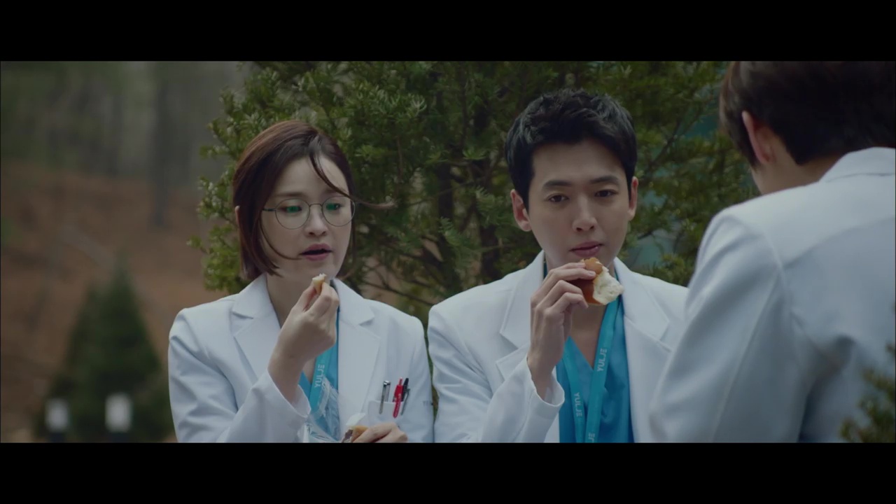 Hospital Playlist Episode 8 Dramabeans Korean Drama Recaps