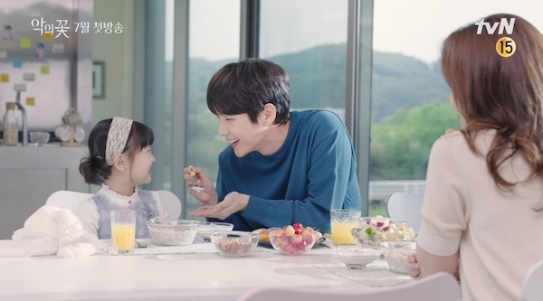 Lee Jun-ki and Moon Chae-won’s picture perfect family cracks in new Flower of Evil teaser