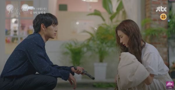 Romance begins for Im Shi-wan and Shin Se-kyung in JTBC’s Run On