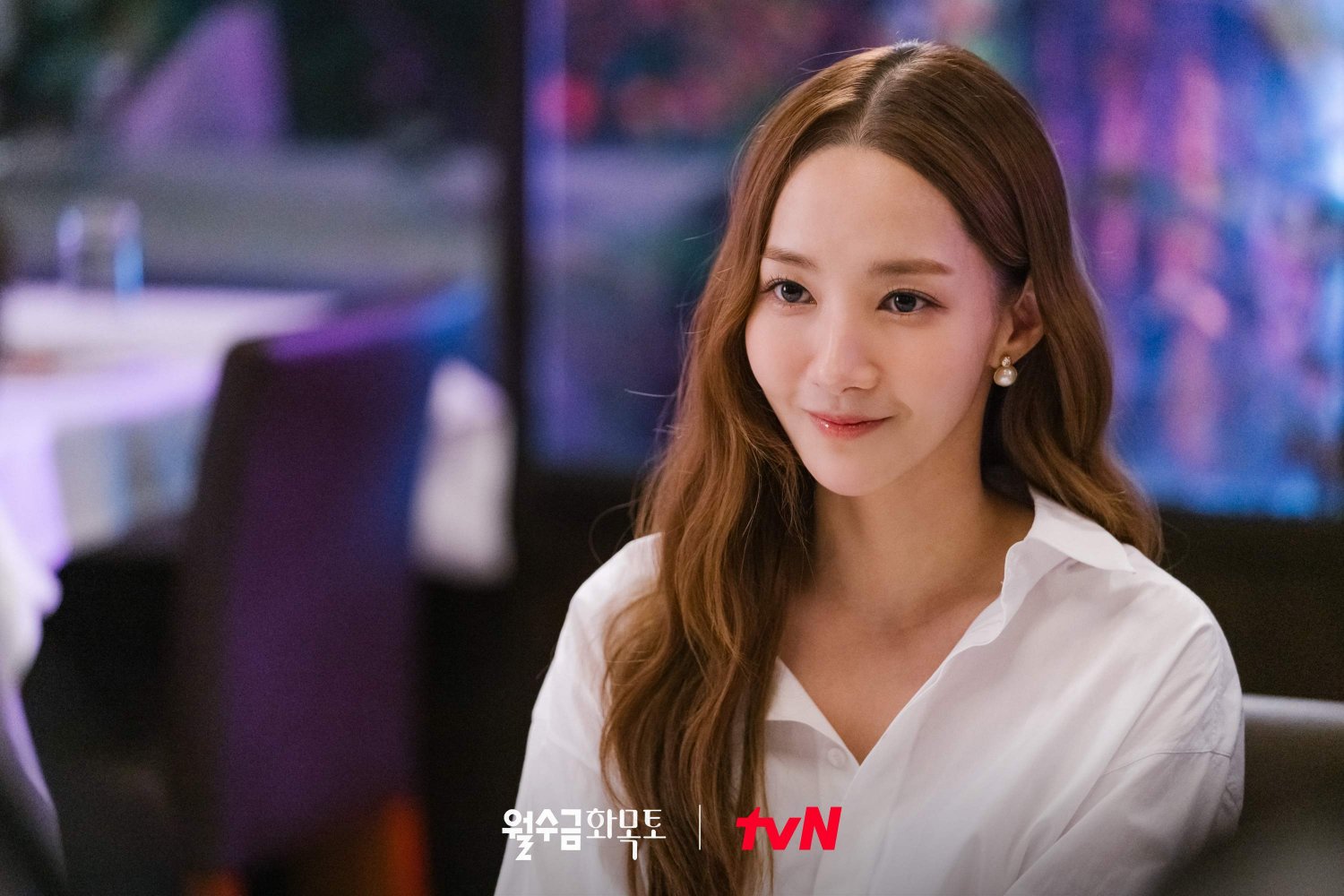 New pretty pictures from tvN's upcoming rom-com Love in Contract