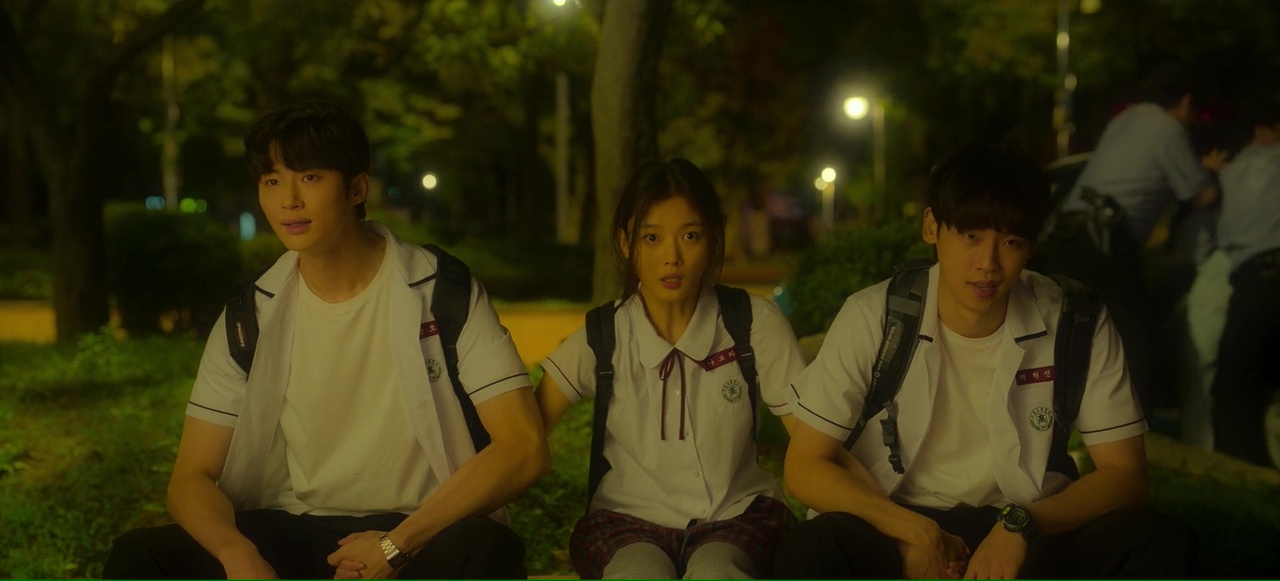 [Movie Review] 20th Century Girl is a sweet but somber first love story for any generation
