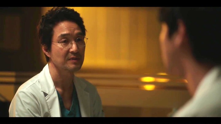 Han Seok-kyu and Ahn Hyo-seop in Romantic Doctor Teacher Kim 3: Episodes 1-2