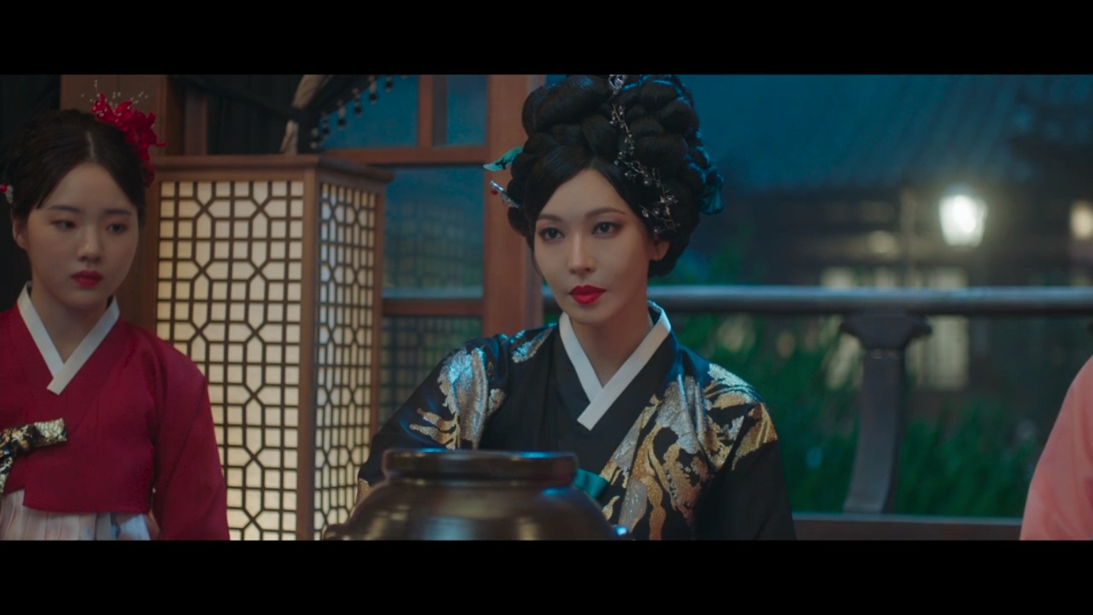 Kim So-yeon in Tale of the Nine Tailed 1938: Episodes 3-4