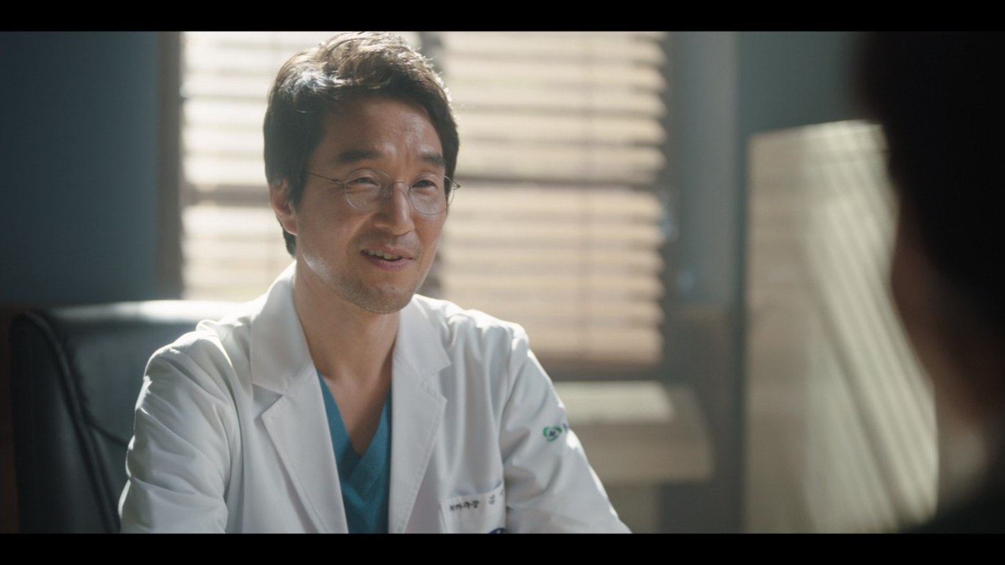 Han Seok-kyu and Jin Kyung in Romantic Doctor Teacher Kim 3: Episodes 3-4