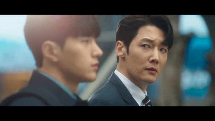 L, Kim Myung-soo and Choi Jin-hyuk in Numbers: Episodes 1-2