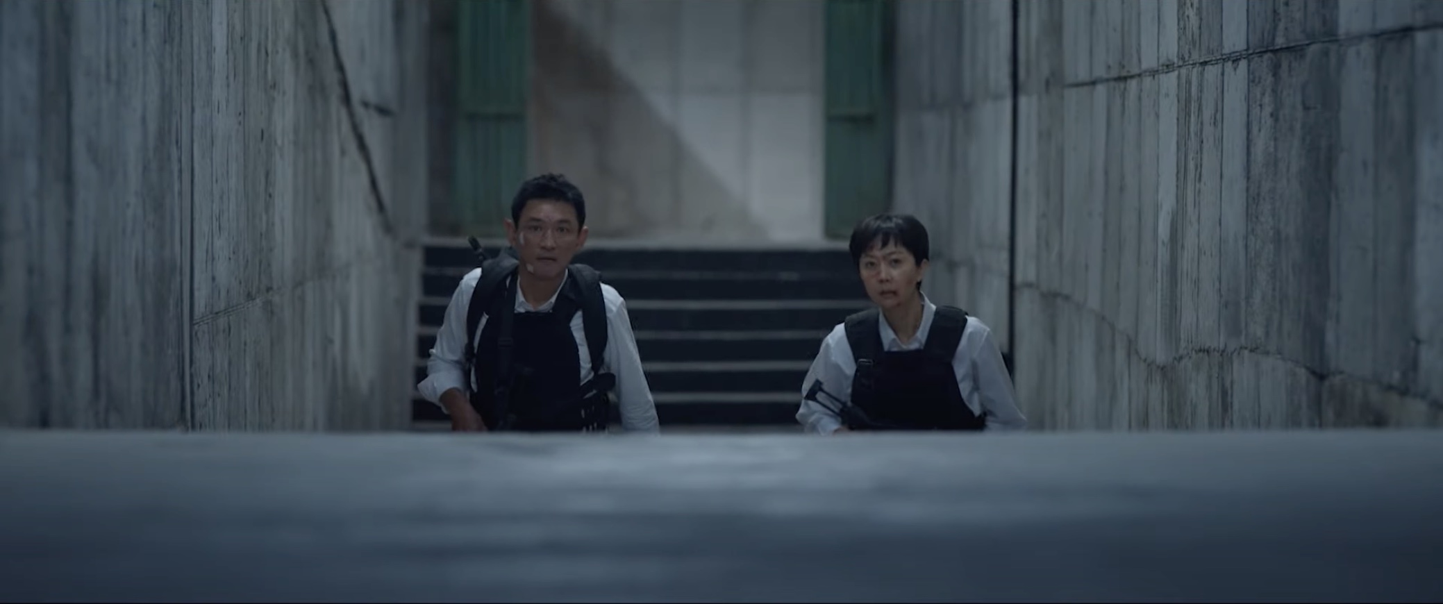Hwang Jung-min, Yeom Jung-ah are spying spouses in film teaser